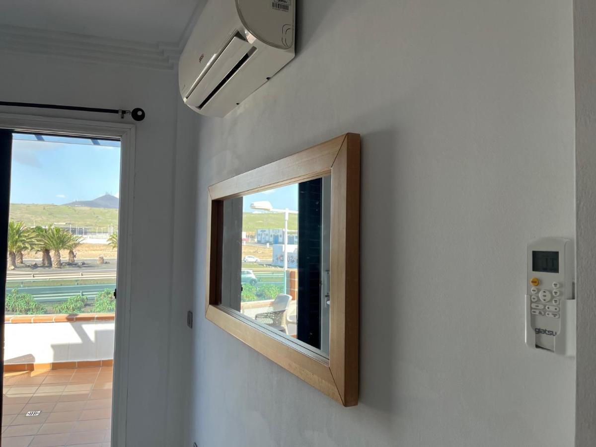 Apartamento Siroco. Playa Honda Плая Онда Екстериор снимка